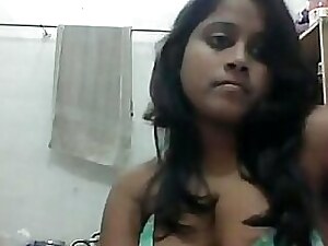 Desi woman seducting infront be fleet be fitting of lacing openwork cam